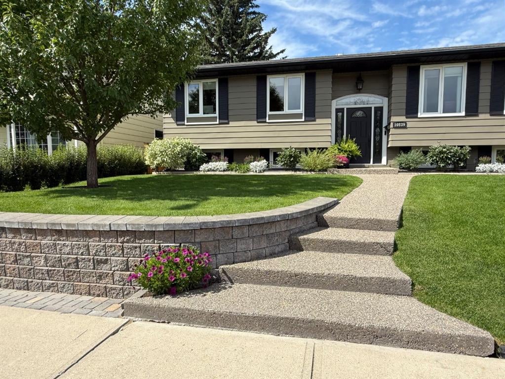 10839 Mapleford - Thumbnail 2