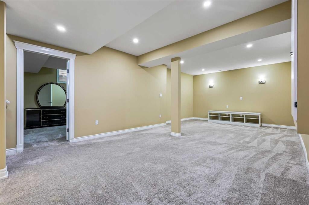 8025 Cougar Ridge - Thumbnail 4