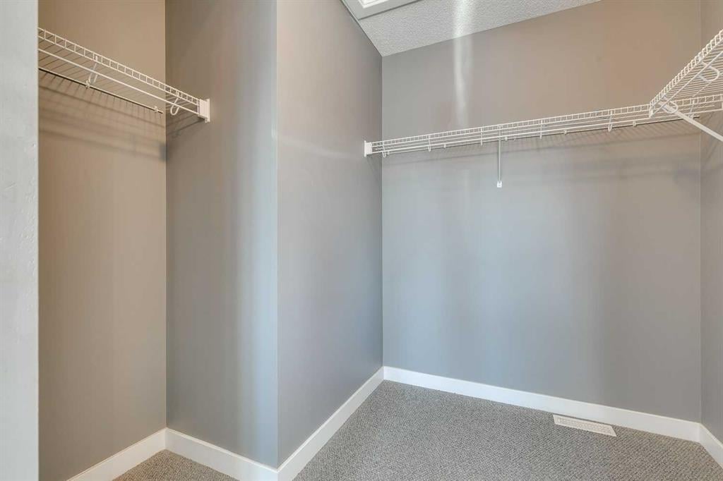 508 Saddlecrest - Thumbnail 7