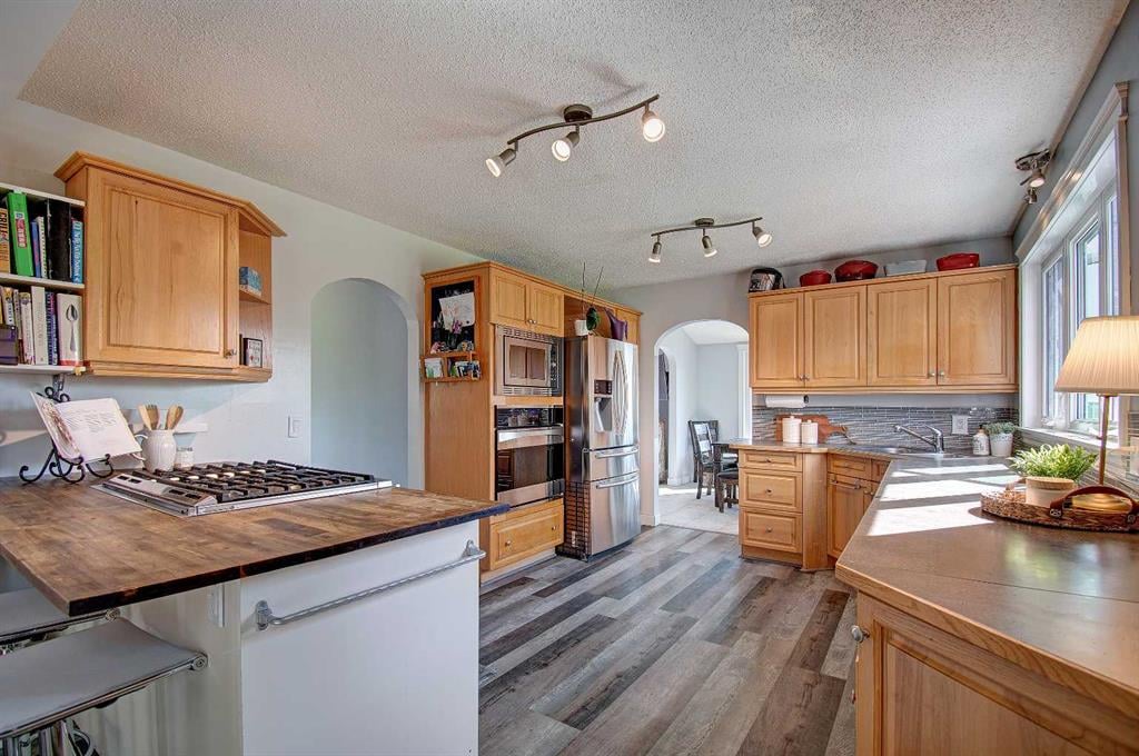 104 Hill Spring - Thumbnail 5