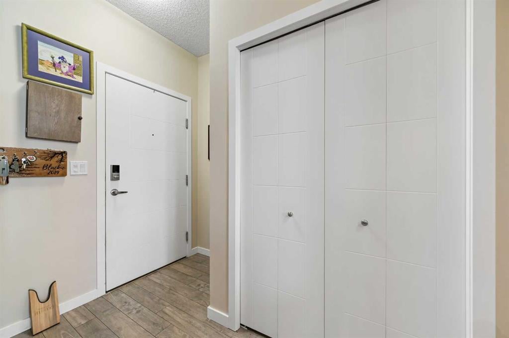 402 Marquis - Thumbnail 2