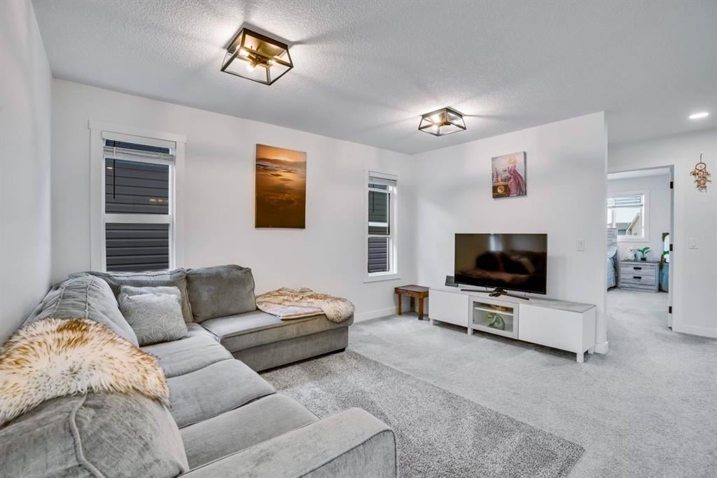 353 Walcrest - Thumbnail 8
