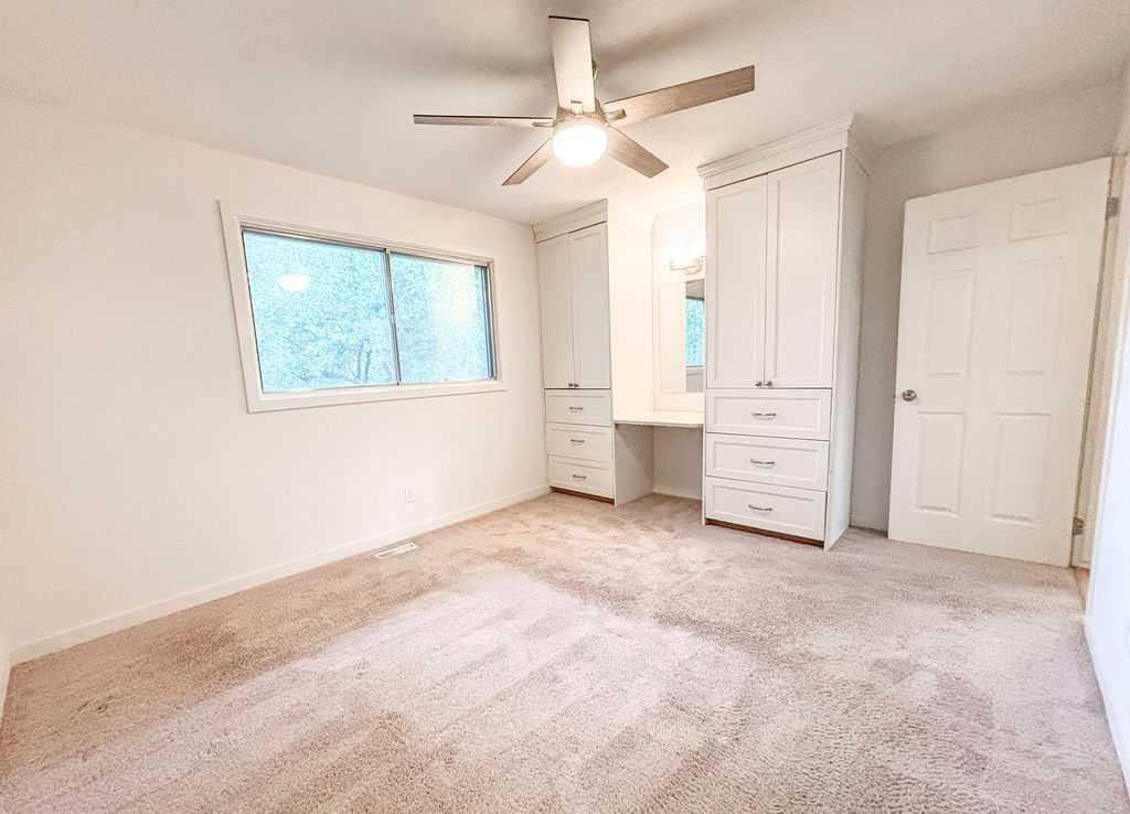 12 Oakbury - Thumbnail 7