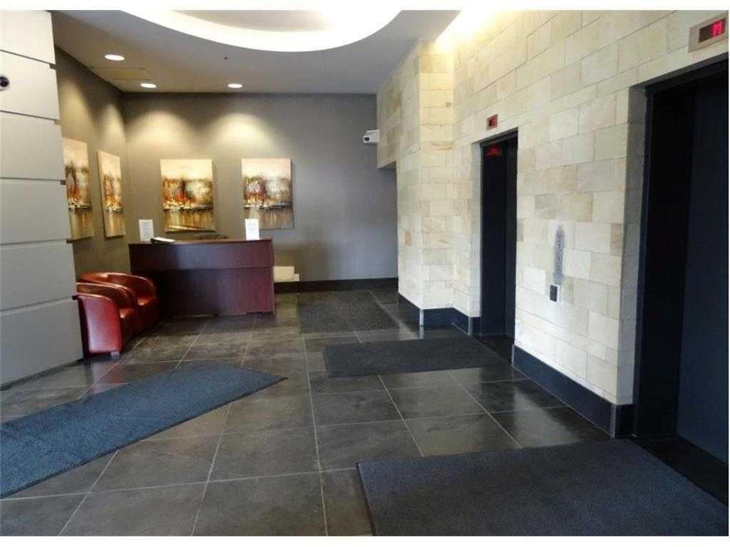 205 Riverfront - Thumbnail 3