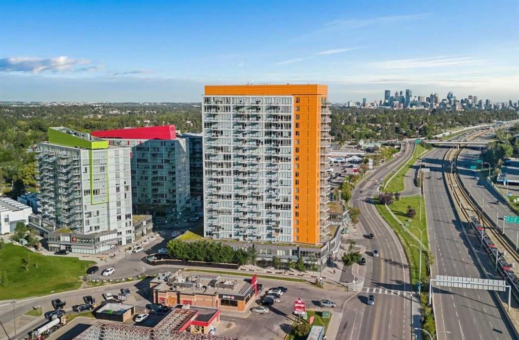 3830 Brentwood - Thumbnail 1