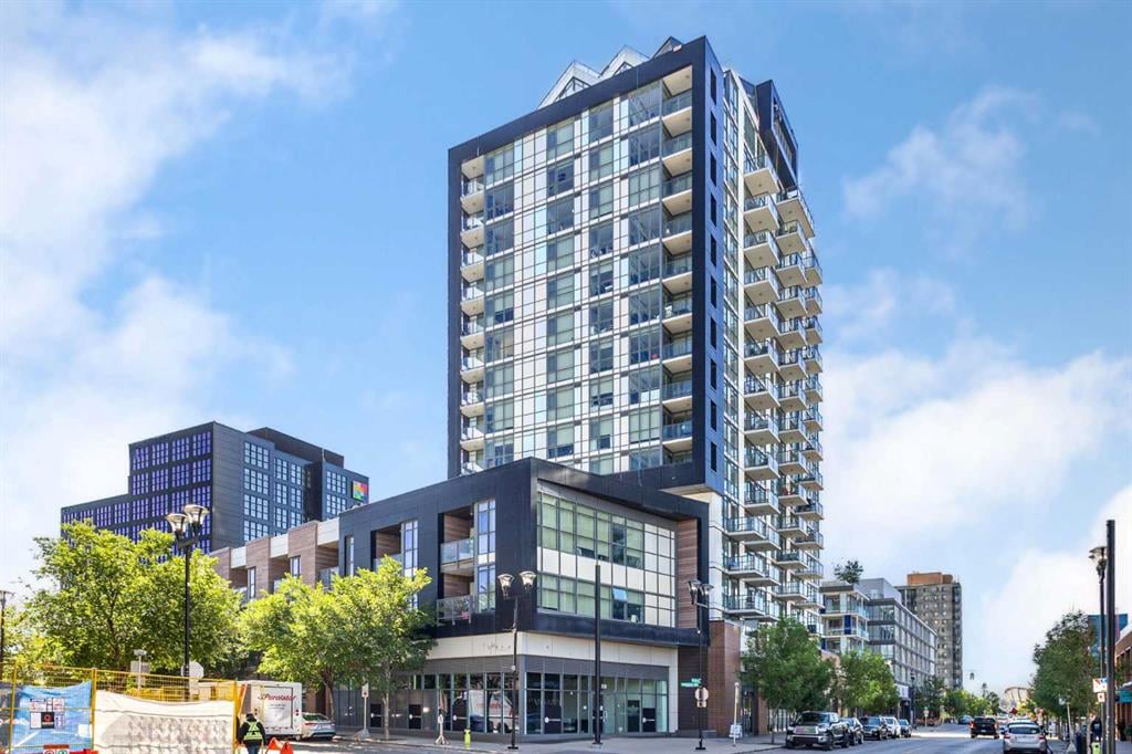 550 Riverfront - Thumbnail 1