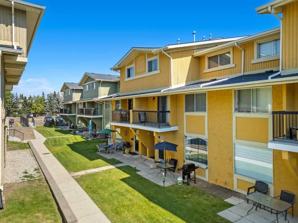 2200 Woodview - Thumbnail 1