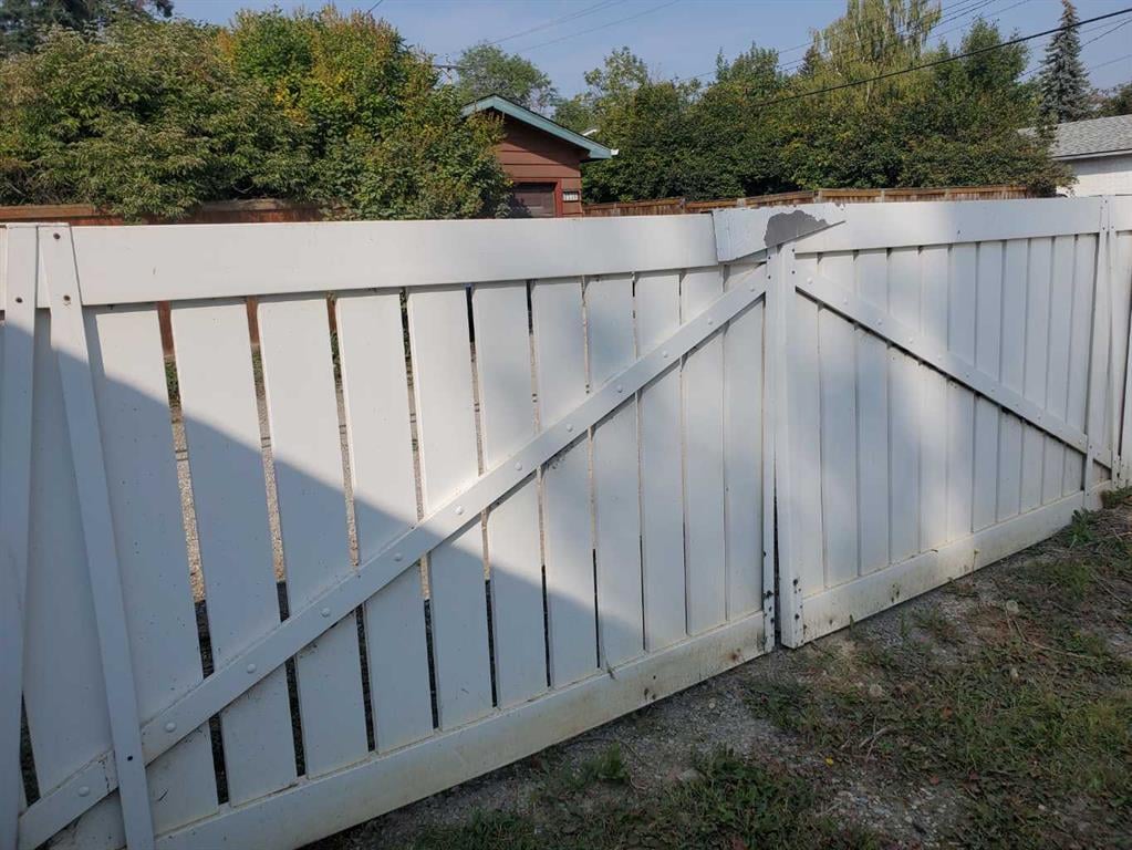 439 Arlington - Thumbnail 8