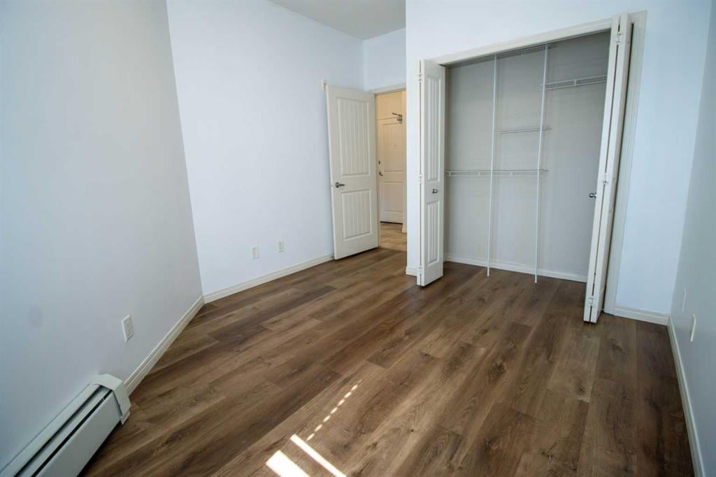 1540 Sherwood - Thumbnail 4