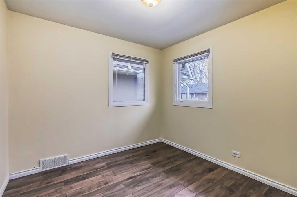 2111 Broadview - Thumbnail 8