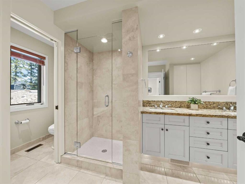 2716 Carleton - Thumbnail 7