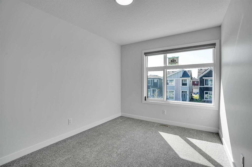 601 Corner Meadows - Thumbnail 8