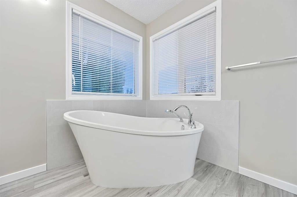 402 Mt Douglas - Thumbnail 5