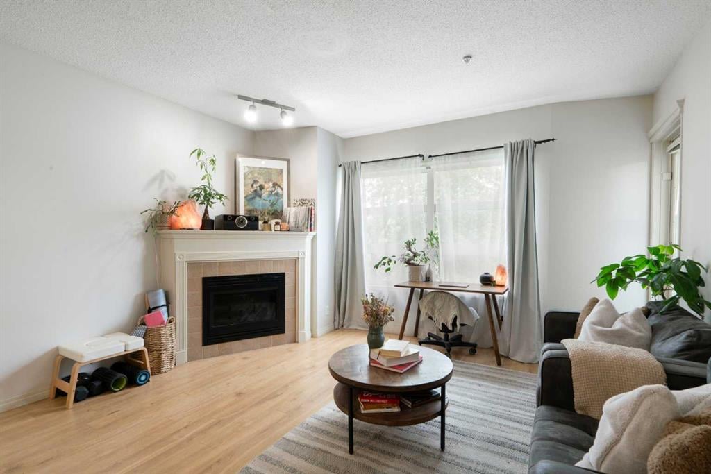 333 Riverfront - Thumbnail 6