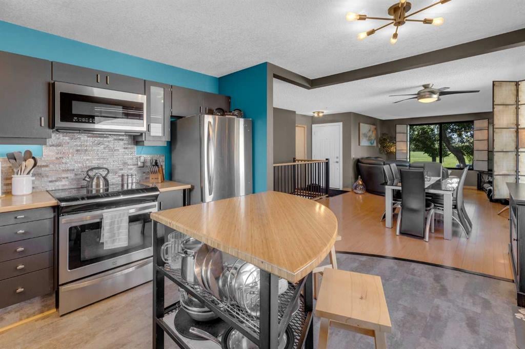 968 Abbotsford - Thumbnail 5