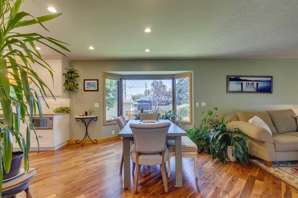 126 Westwood - Thumbnail 2