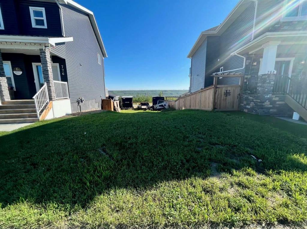 772 Athabasca - Thumbnail 6