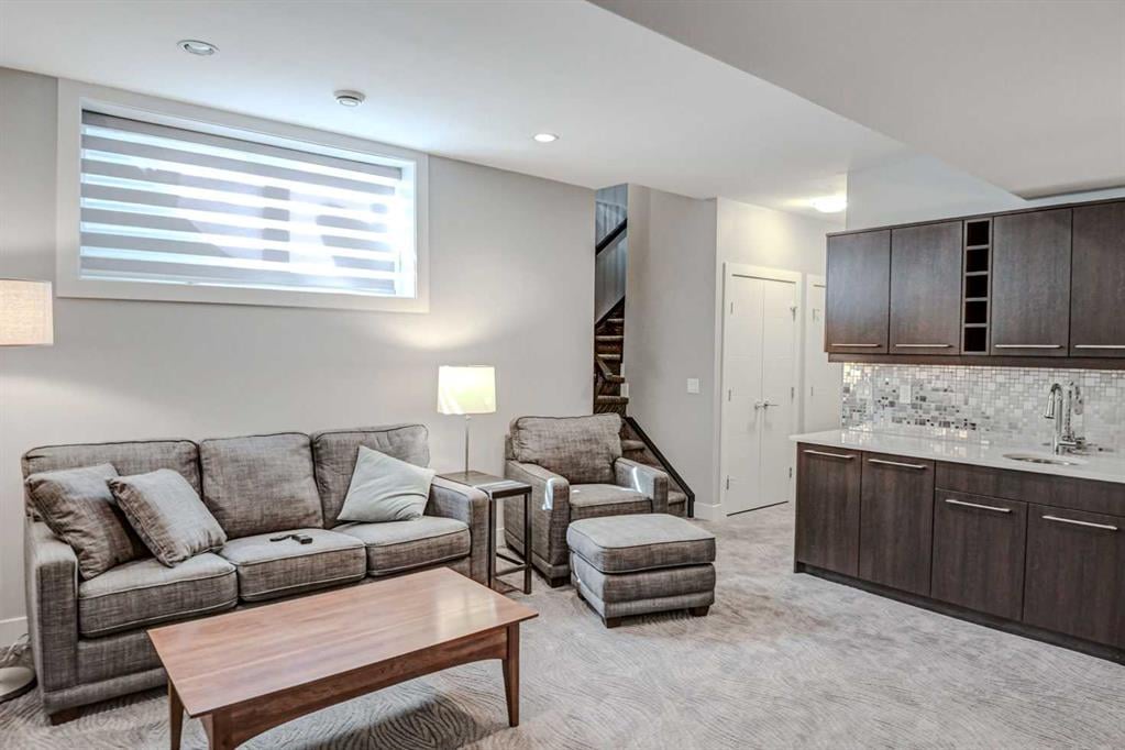 1623 Westmount - Thumbnail 8
