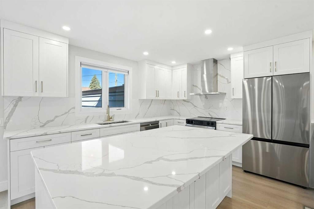 227 Parkside - Thumbnail 2