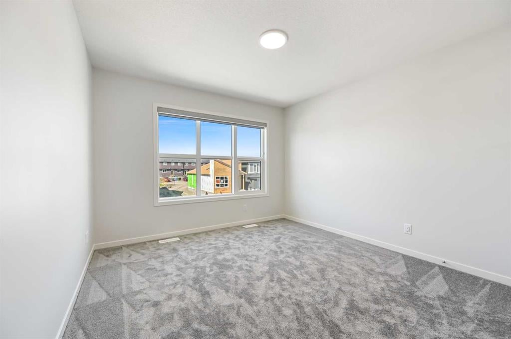 232 Belmont - Thumbnail 5