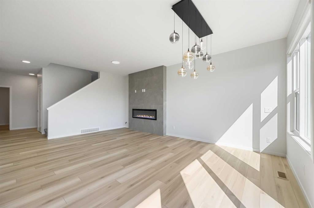 232 Belmont - Thumbnail 6