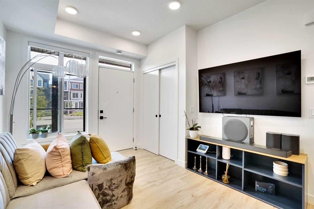 20985 Seton Way SE - Thumbnail 8