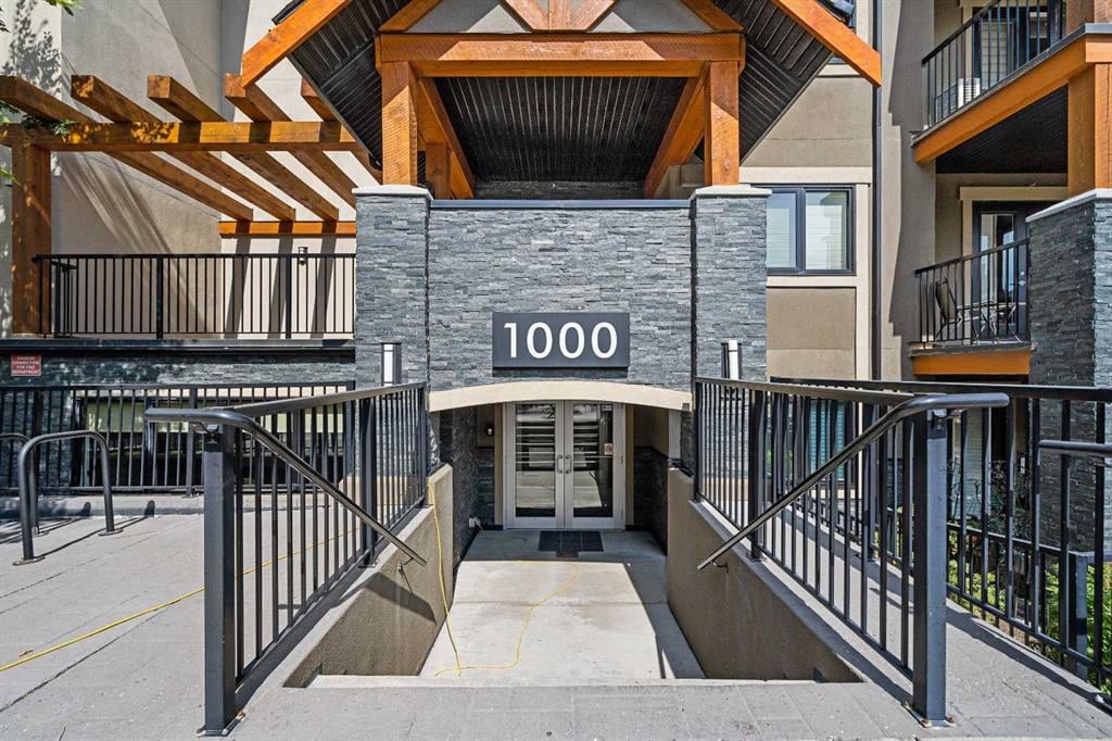 402 Kincora Glen - Thumbnail 1
