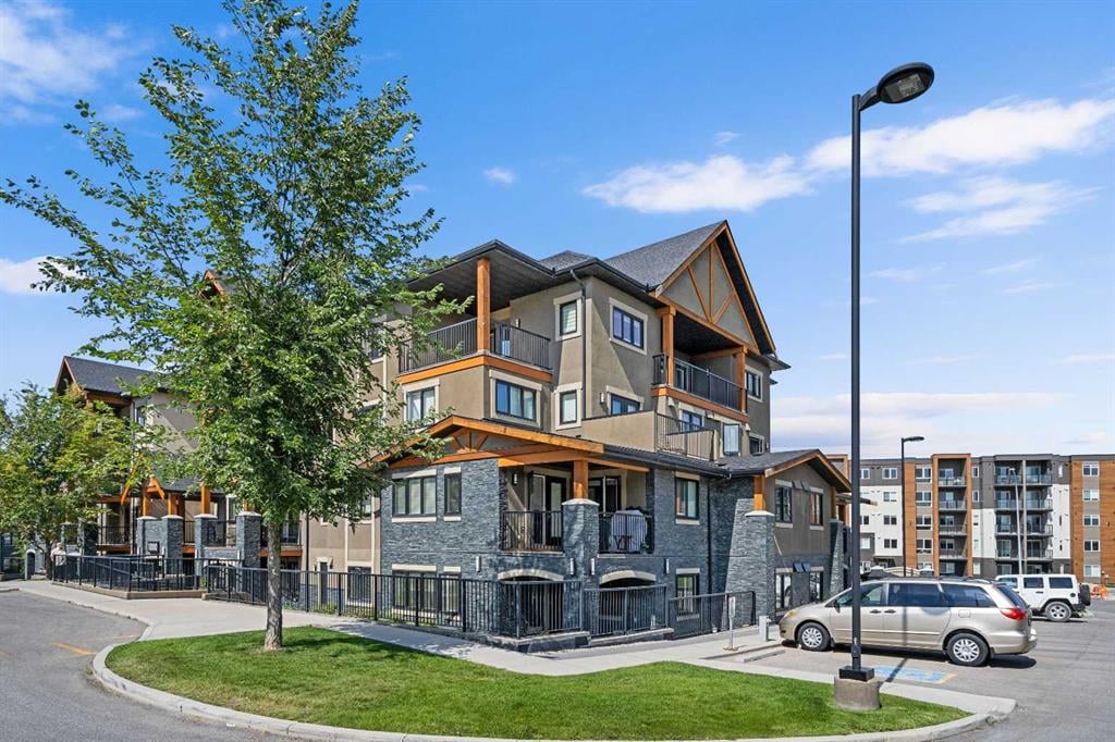 402 Kincora Glen - Thumbnail 2