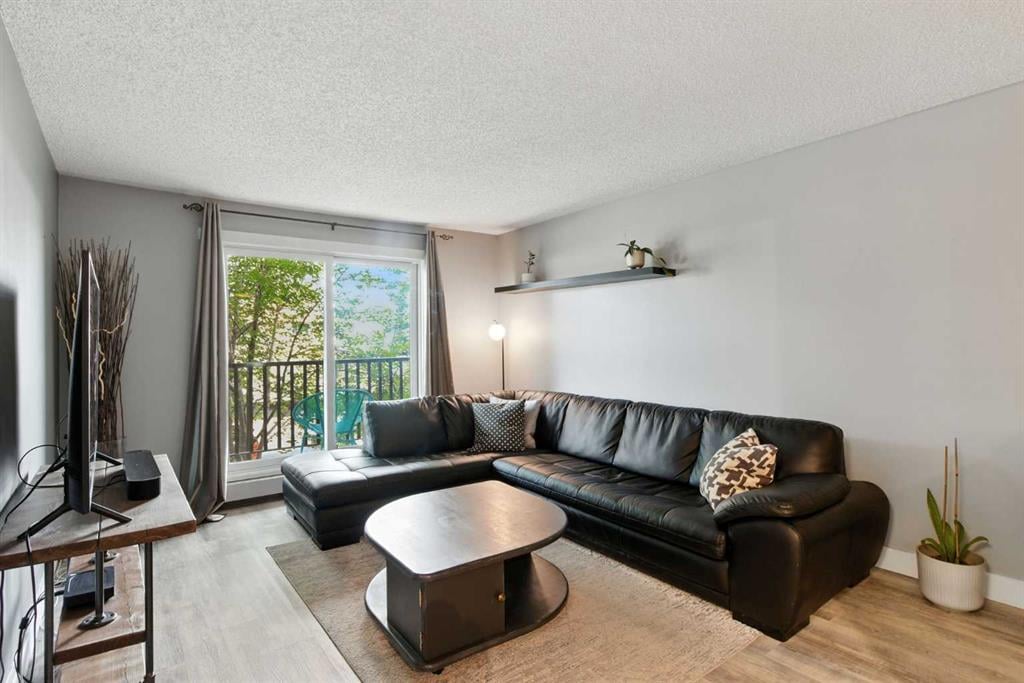 550 Westwood - Thumbnail 4
