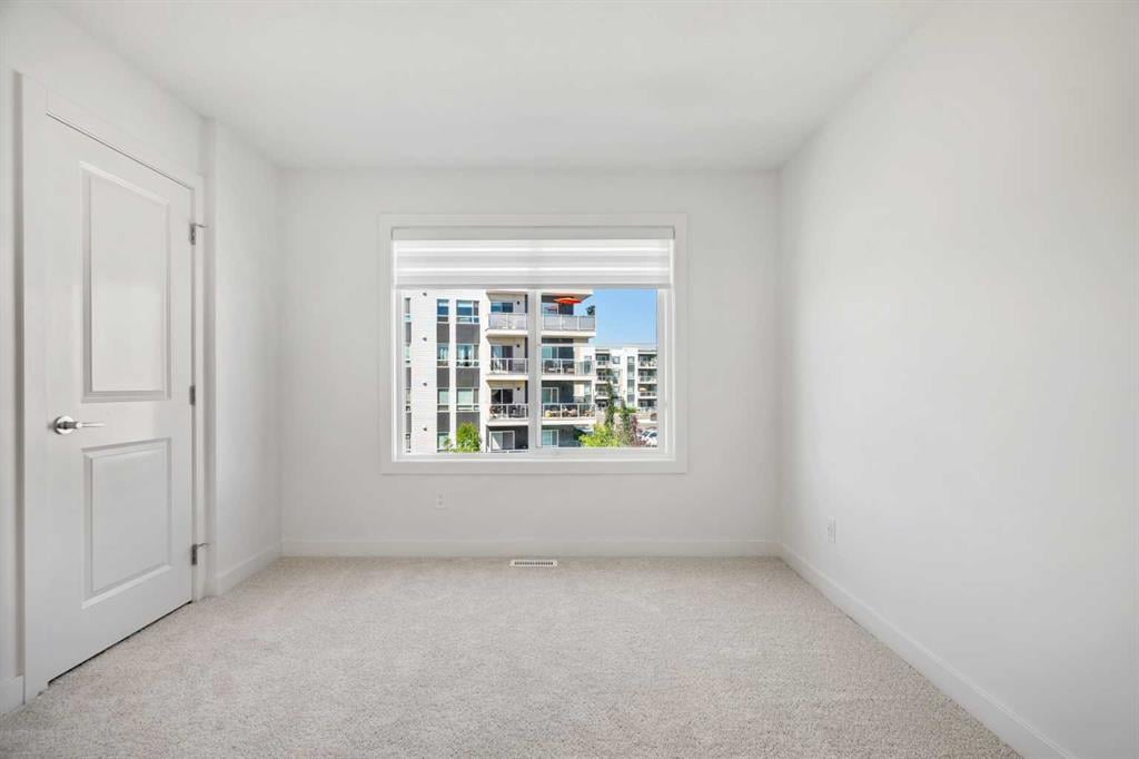 215 Seton - Thumbnail 7