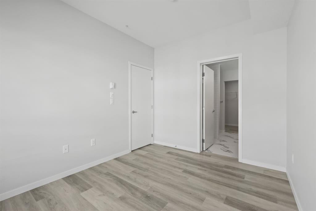220 Seton - Thumbnail 5