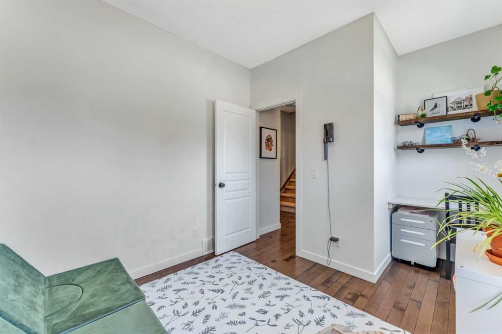 4715 Elgin - Thumbnail 6
