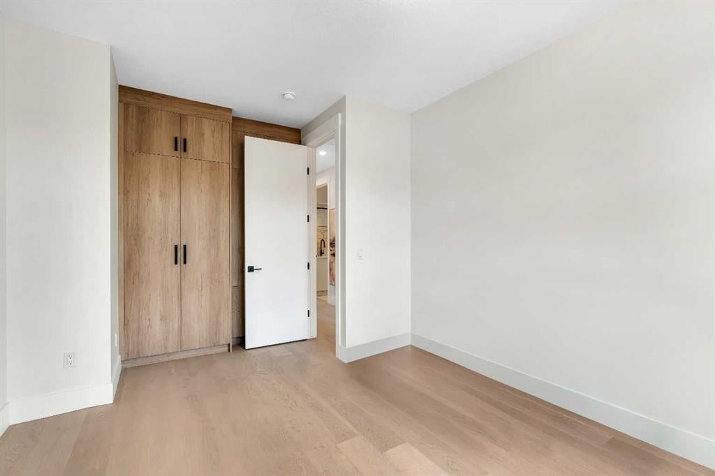 1130A Regent - Thumbnail 6
