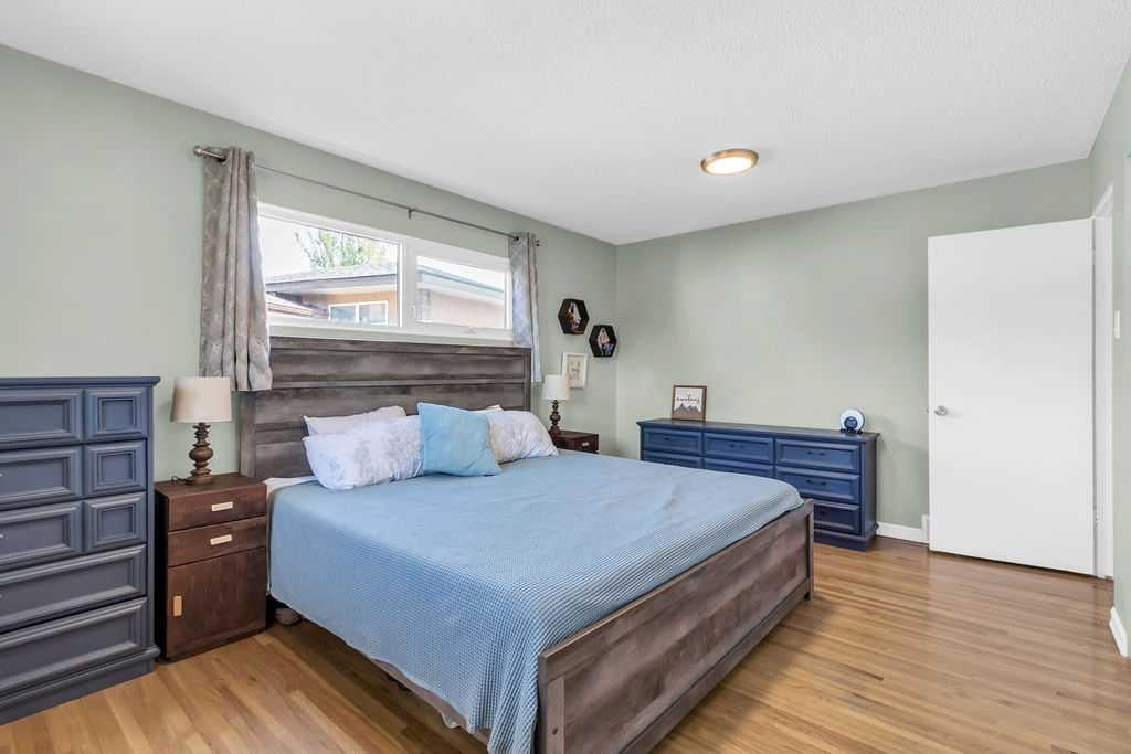 1215 Mapleglade - Thumbnail 7