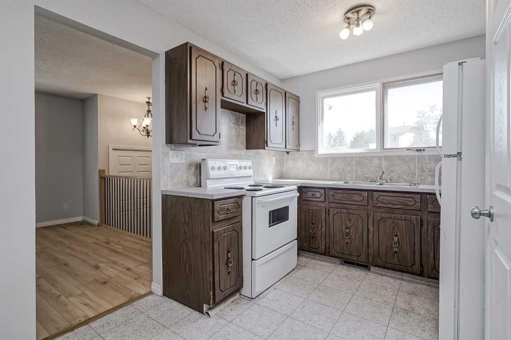 13 Rundlelawn - Thumbnail 8