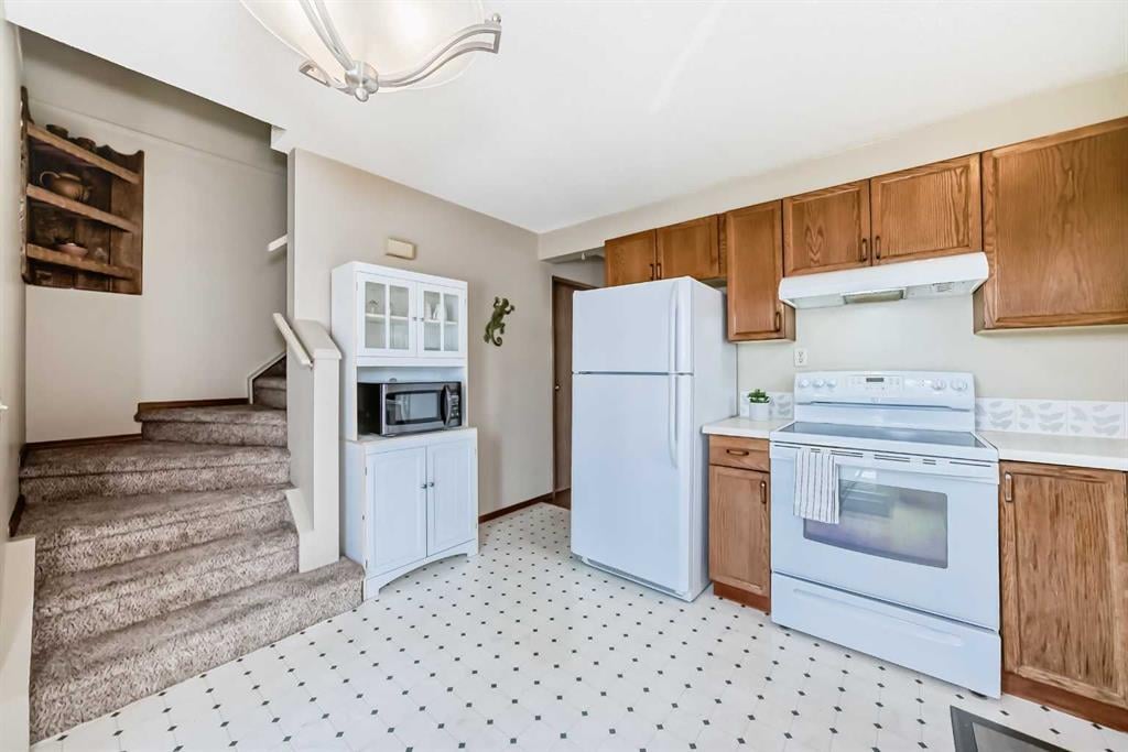 223 Martindale - Thumbnail 6