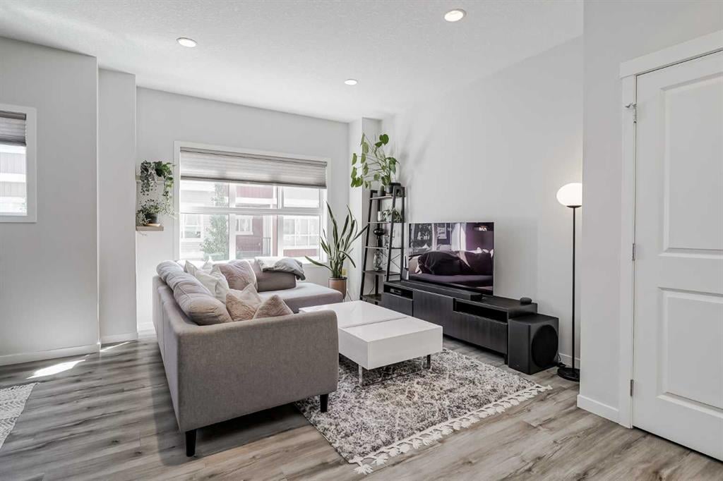 355 Nolancrest - Thumbnail 8