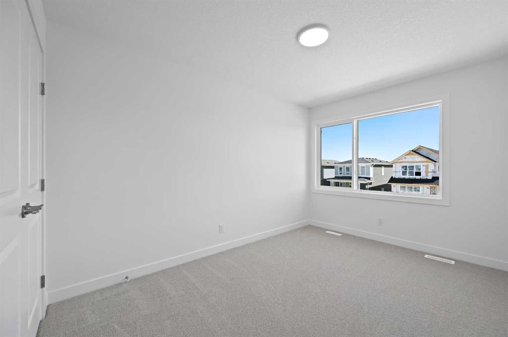 63 Corner Glen - Thumbnail 7