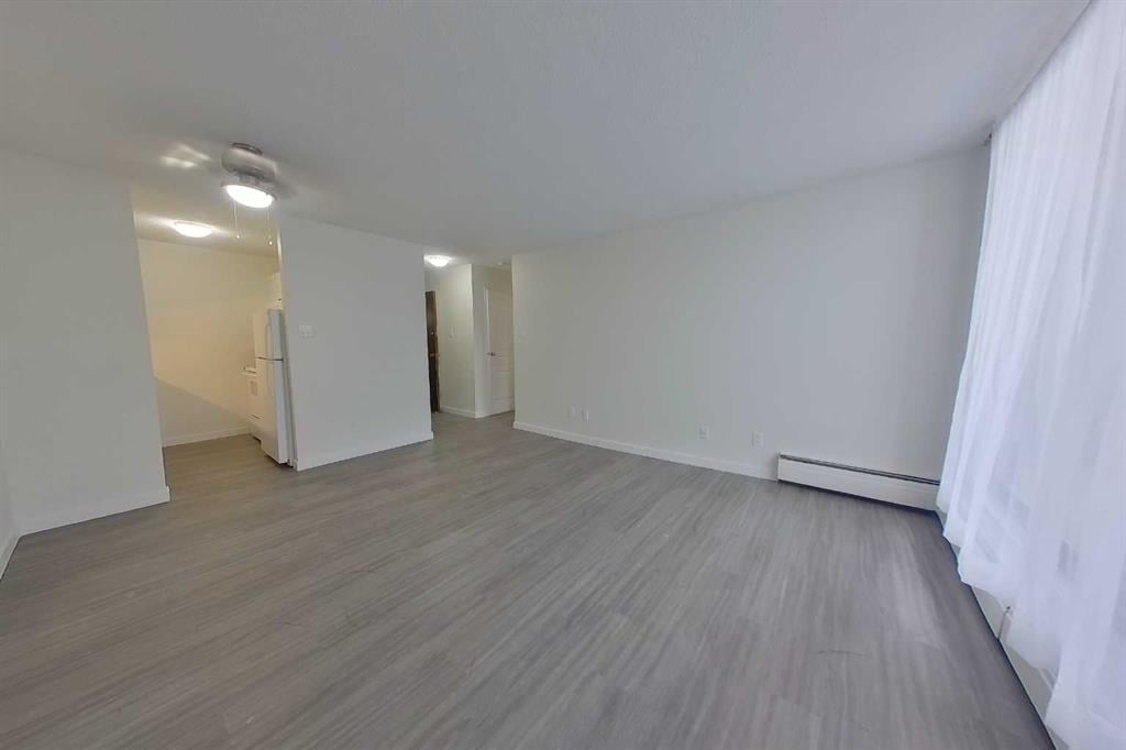 13221 Macdonald - Thumbnail 3