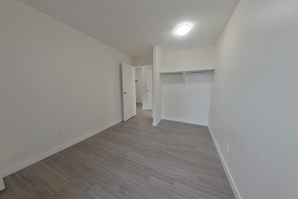 13221 Macdonald - Thumbnail 7