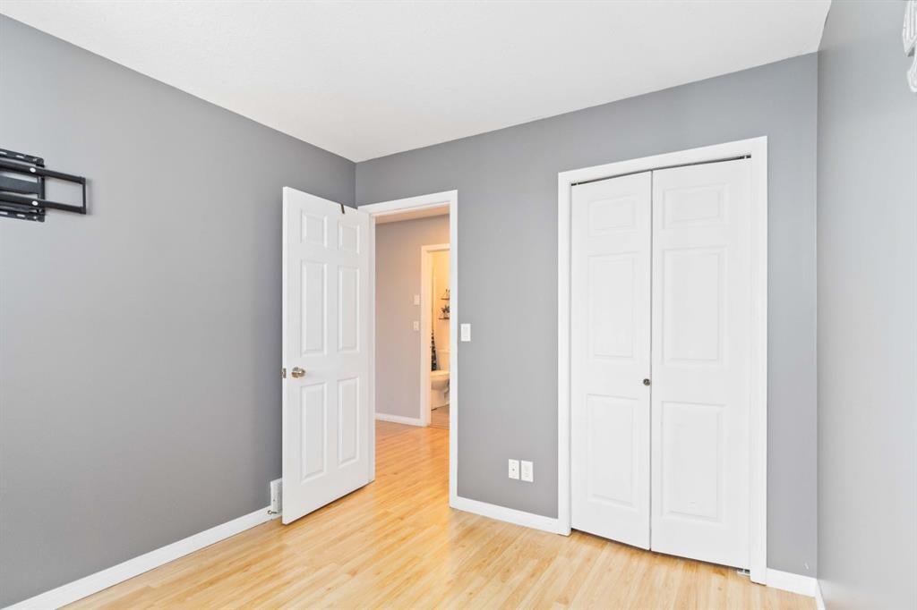 220 Warren - Thumbnail 8