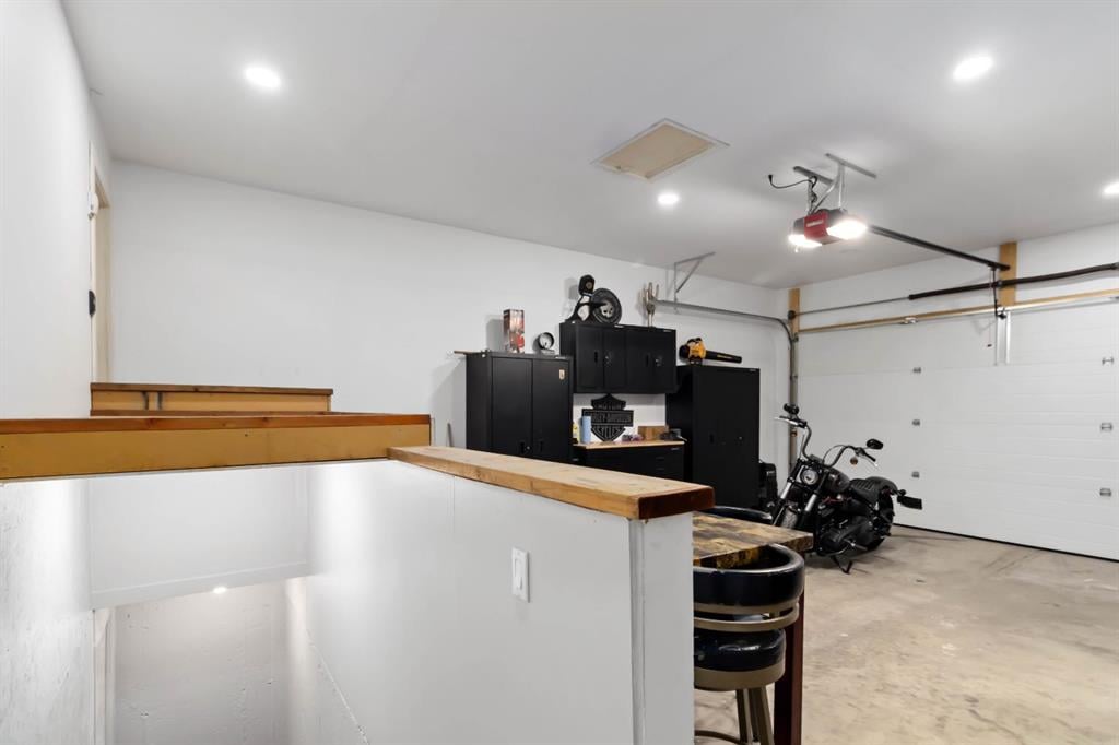 220 Warren - Thumbnail 6