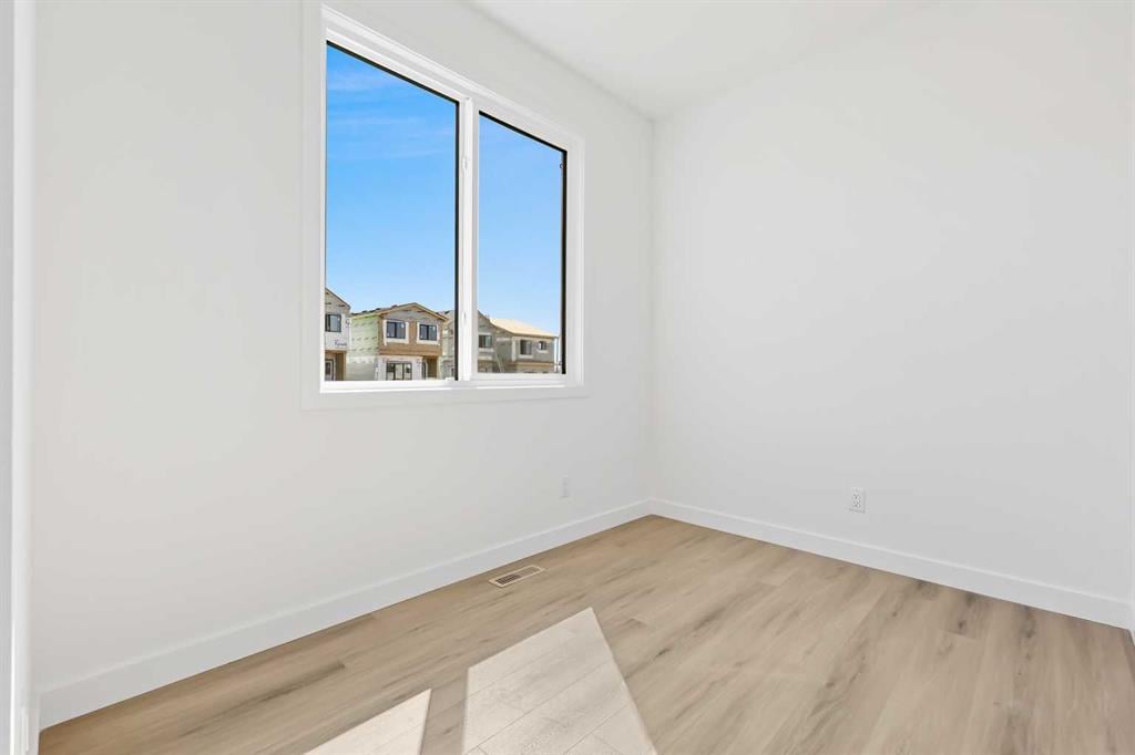 7027 Rangeview - Thumbnail 6