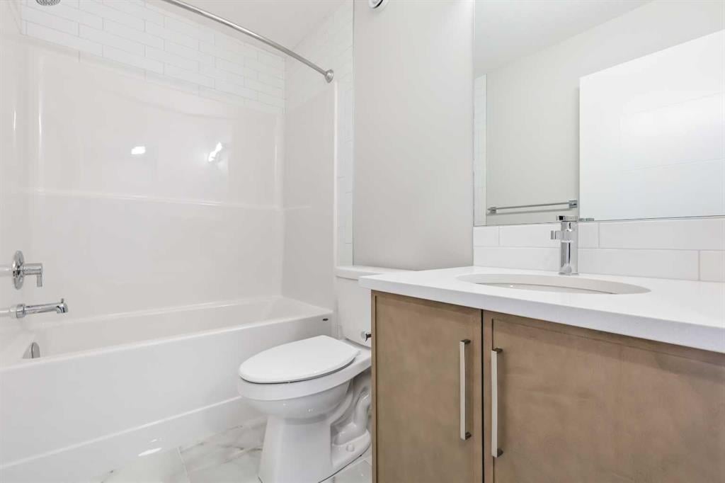 7023 Rangeview - Thumbnail 3