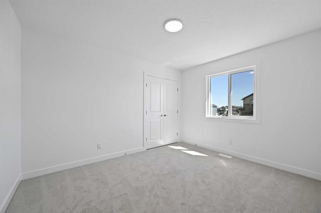 430 Corner Glen - Thumbnail 7