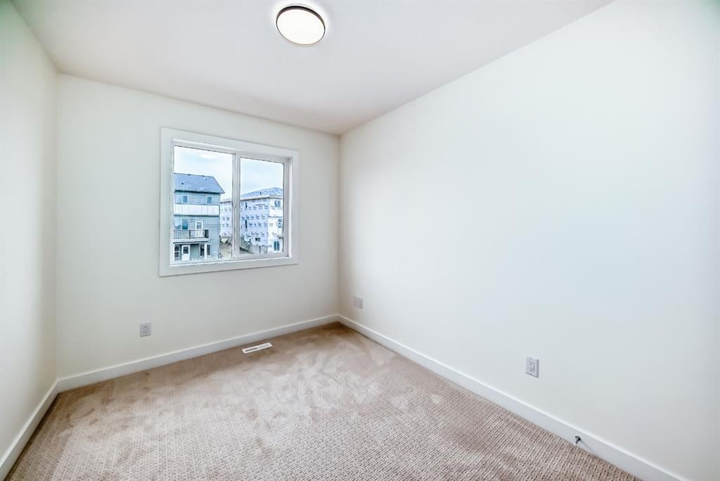 430 Carringvue - Thumbnail 4