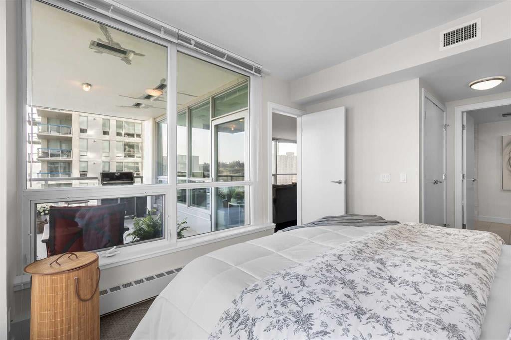 222 Riverfront - Thumbnail 5