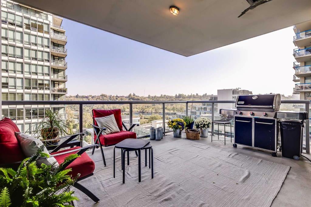 222 Riverfront - Thumbnail 2