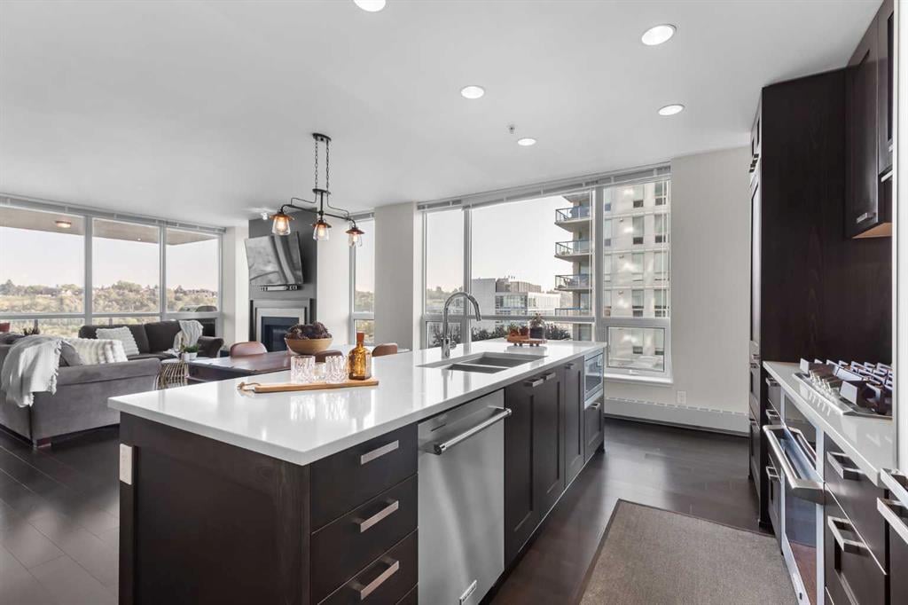 222 Riverfront - Thumbnail 8