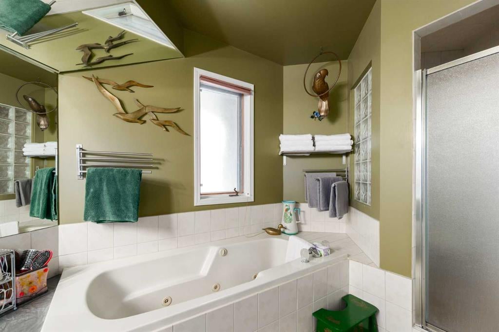 2219 Westmount - Thumbnail 8